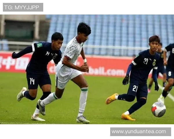 乌拉圭U17与巴拉圭U17激战正酣青少年足球赛精彩回顾与分析