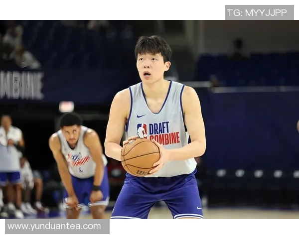 杨瀚森背打5中4难救主，受伤原因找到了，利拉德泄漏更衣室隐秘